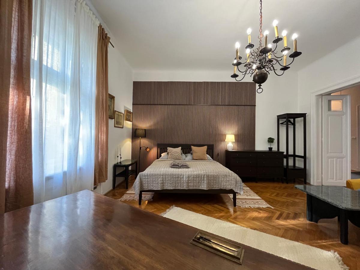 Hillside Luxury Residence Budapest With Free Garage エクステリア 写真