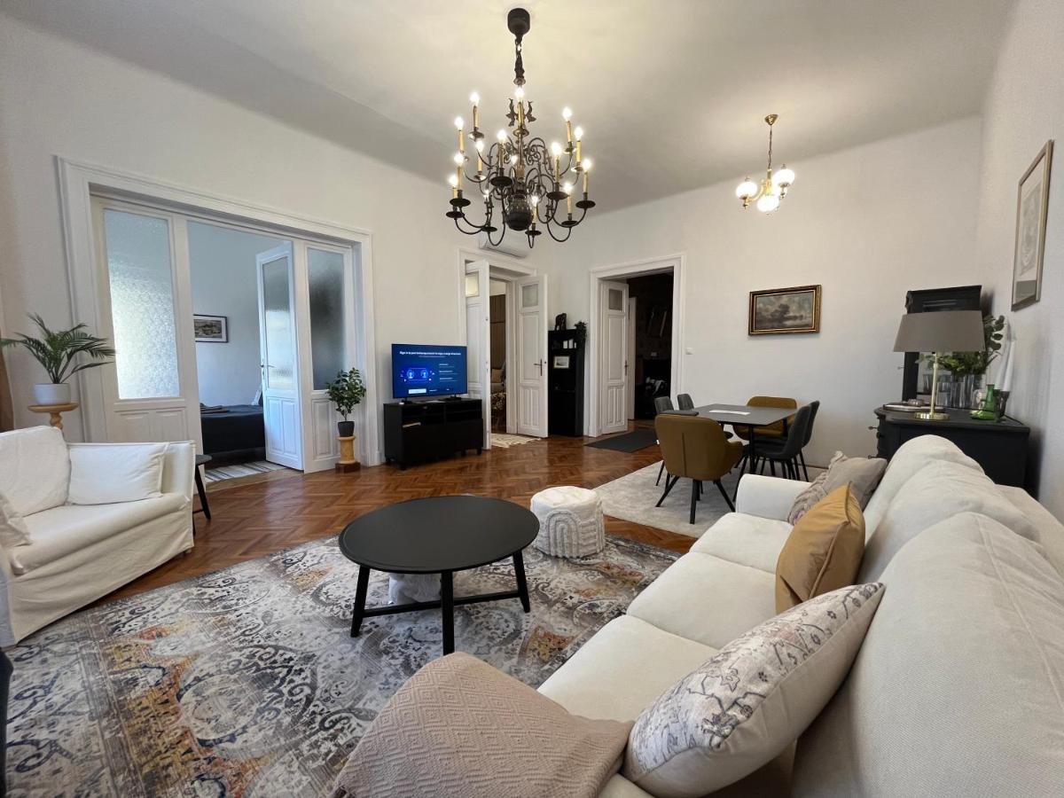 Hillside Luxury Residence Budapest With Free Garage エクステリア 写真